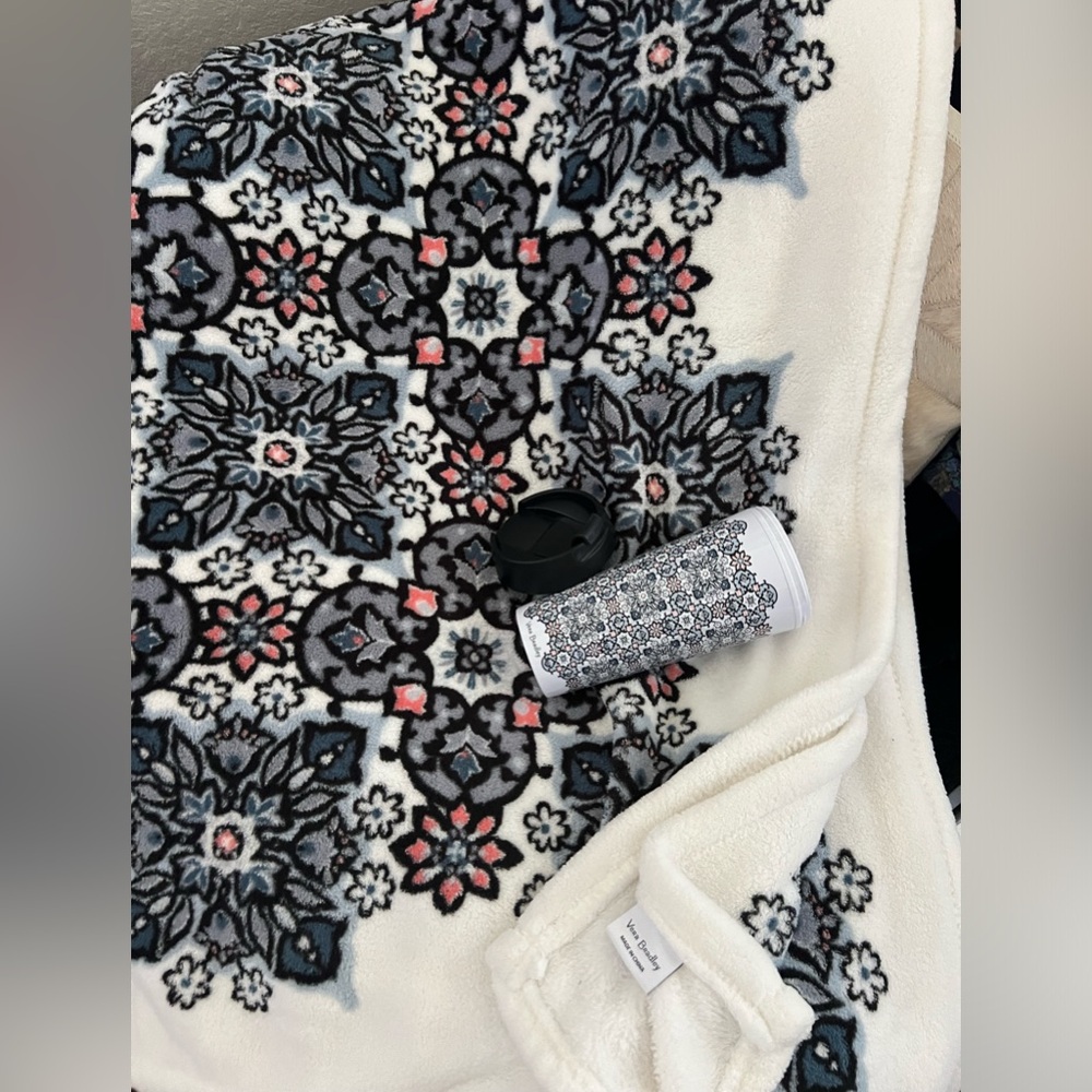Vera Bradley Lisbon soft blanket throw w/ matching tumbler